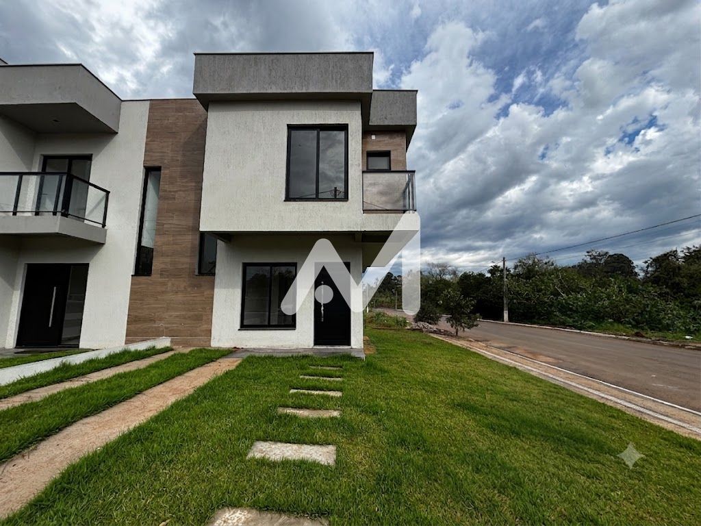 Sobrado com 94m² e 3 dormitórios no bairro Conventos em Lajeado para Comprar