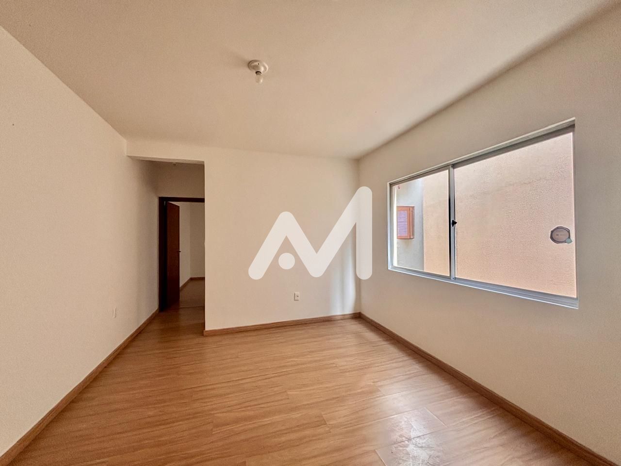 Apartamento com 60m² e 1 dormitório no bairro Centro em Lajeado para Alugar