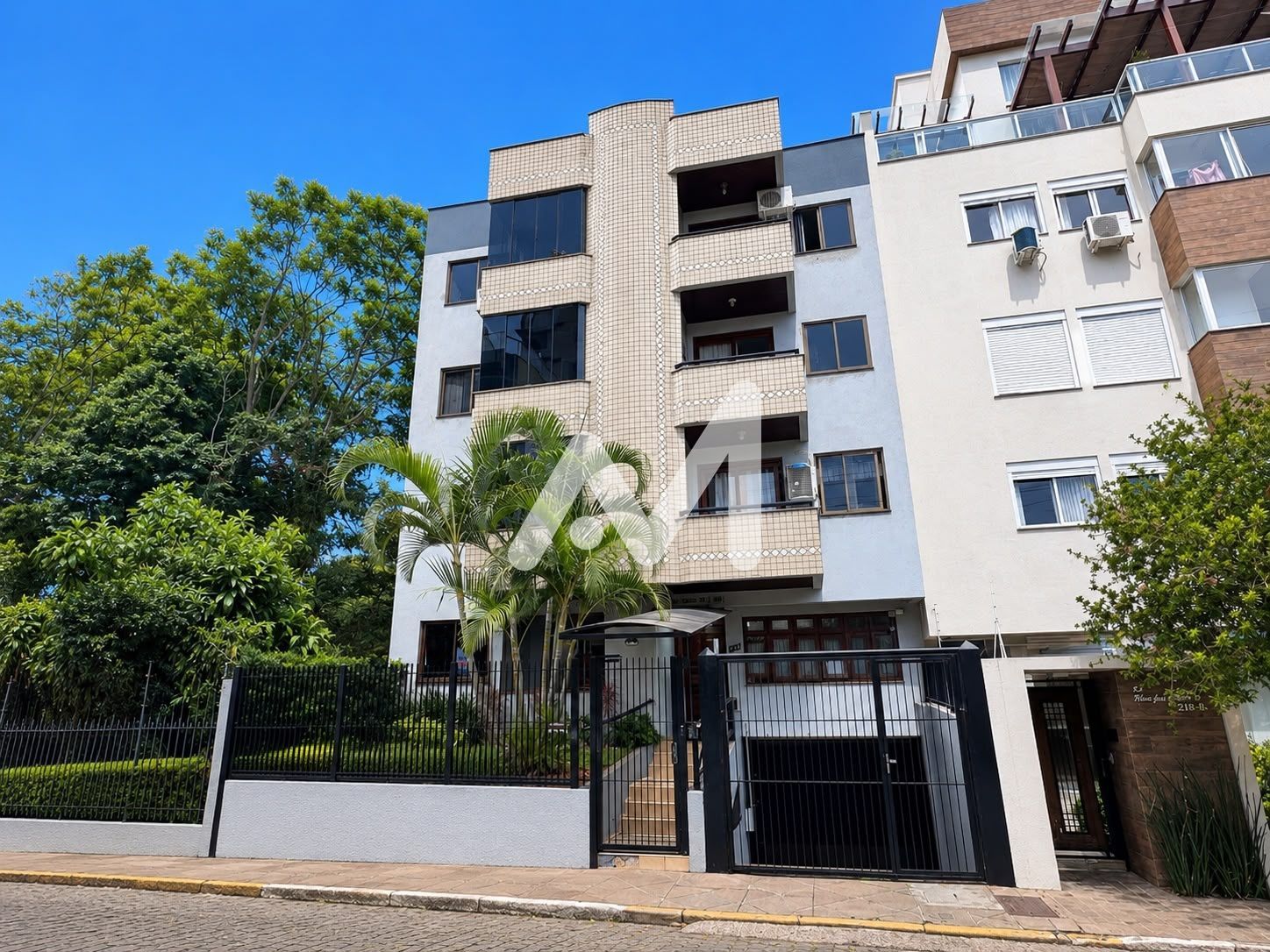 Apartamento com 82m² e 2 dormitórios no bairro Florestal em Lajeado para Comprar