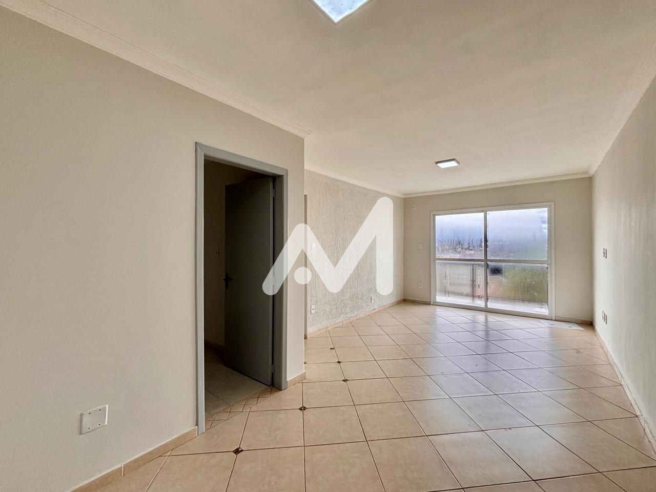 Apartamento com 89m² e 3 dormitórios no bairro Florestal em Lajeado para Alugar