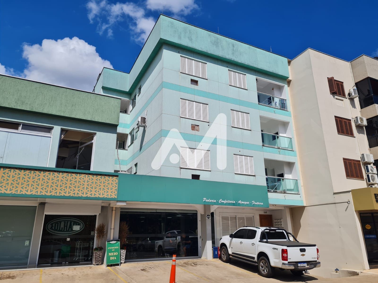 Apartamento com 60m² e 1 dormitório no bairro Centro em Lajeado para Alugar