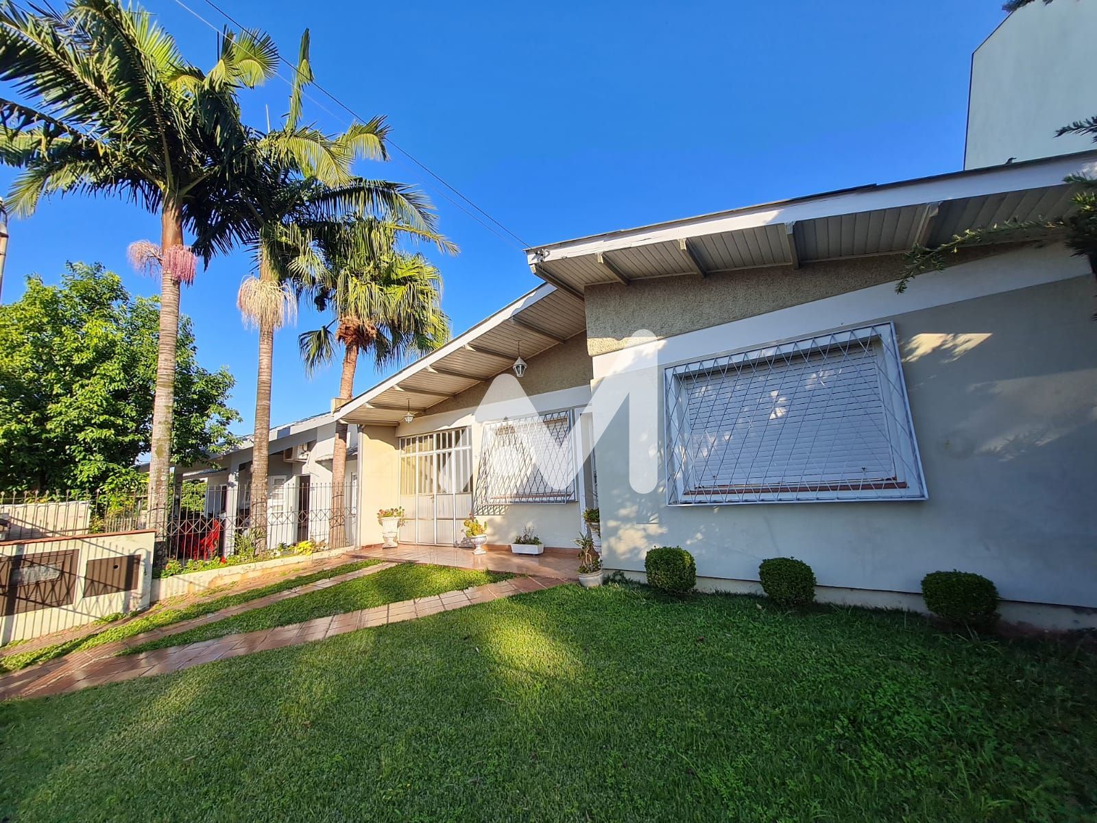 Casa com 246m² e 3 dormitórios no bairro Moinhos em Lajeado para Comprar