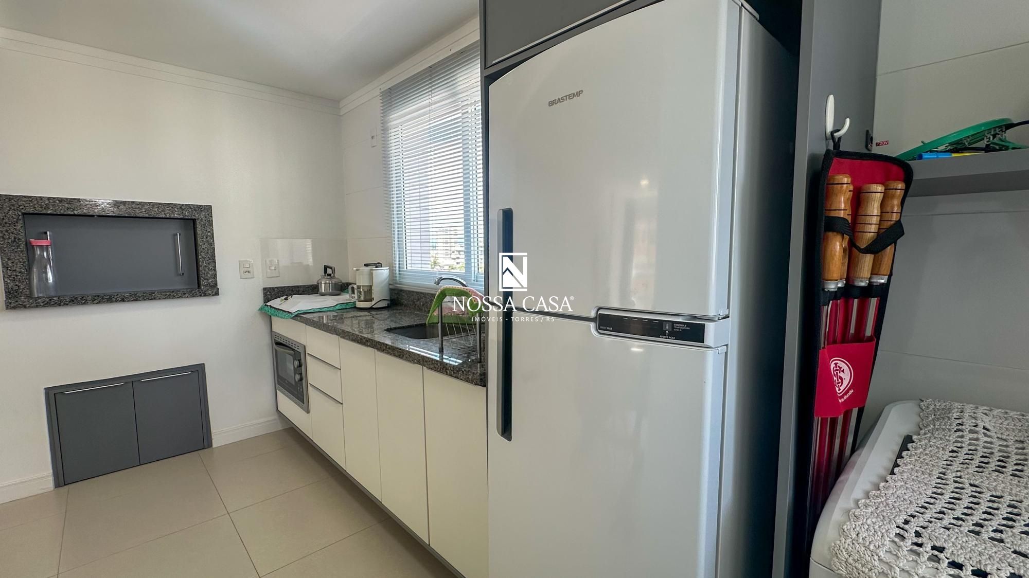 Apartamento à venda com 2 quartos, 70m² - Foto 3