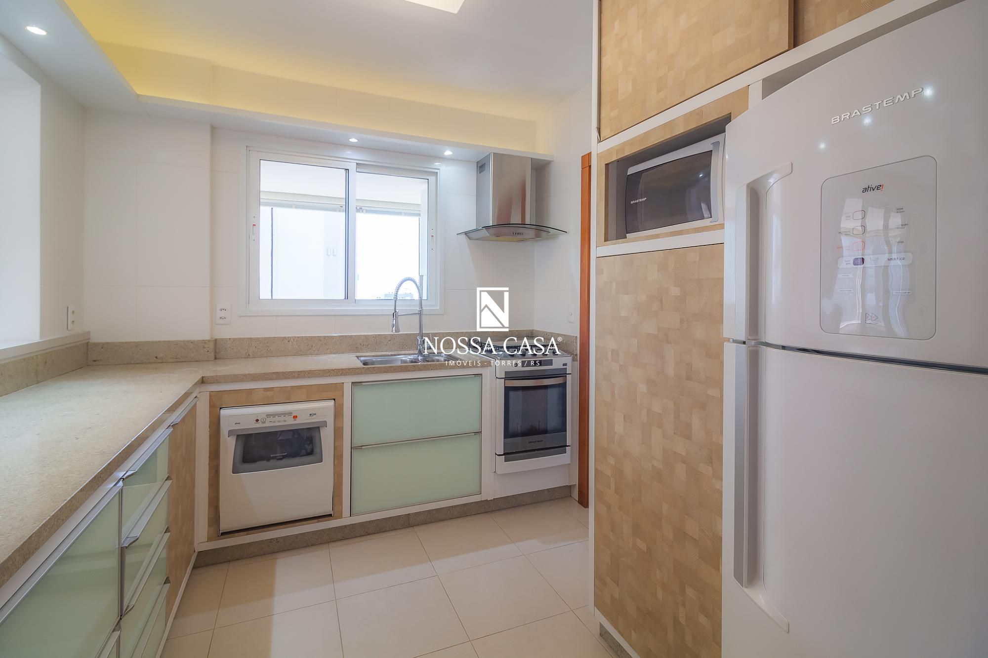 Apartamento à venda com 3 quartos, 143m² - Foto 6