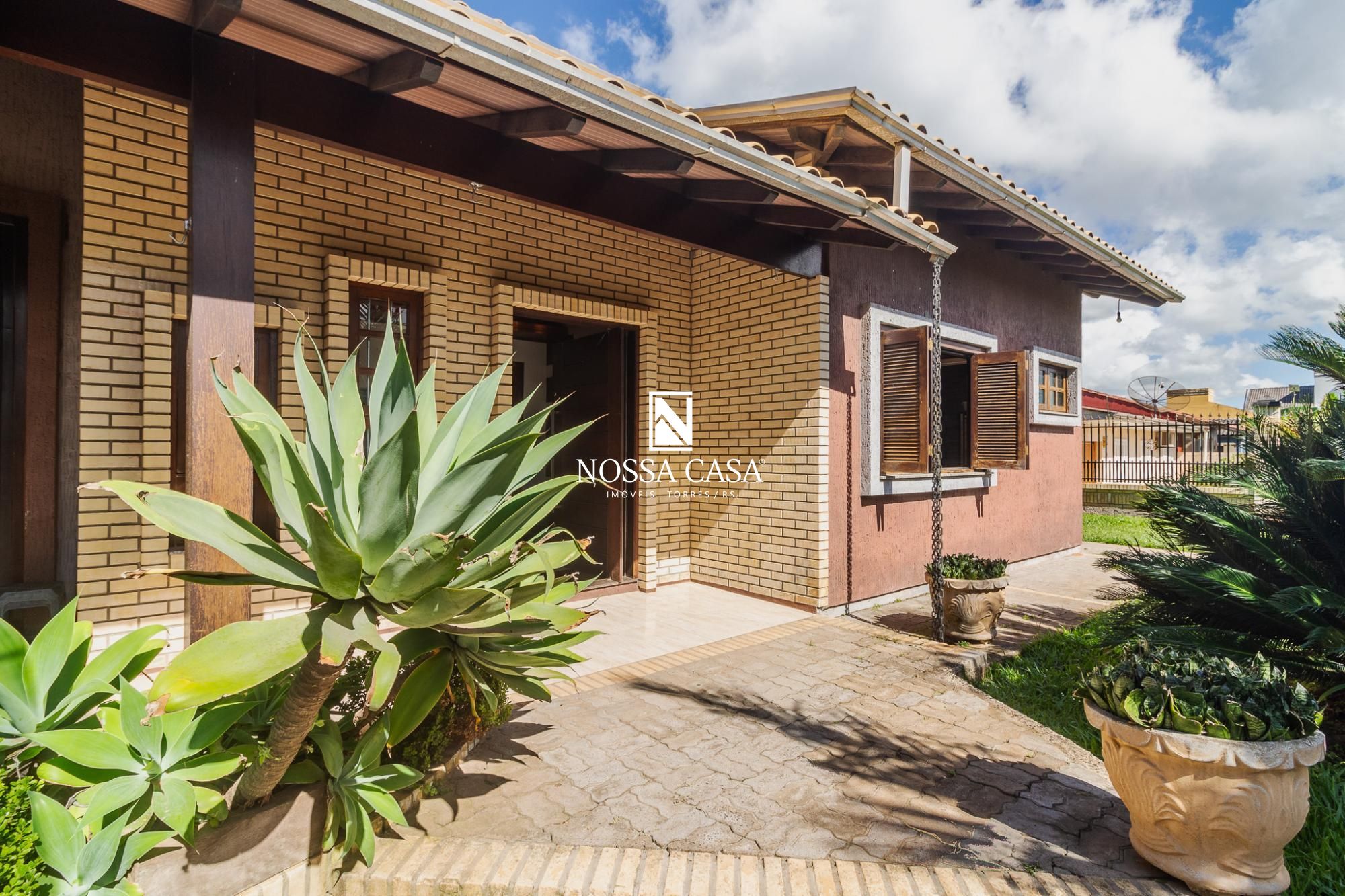 Casa, 3 quartos, 156 m² - Foto 1