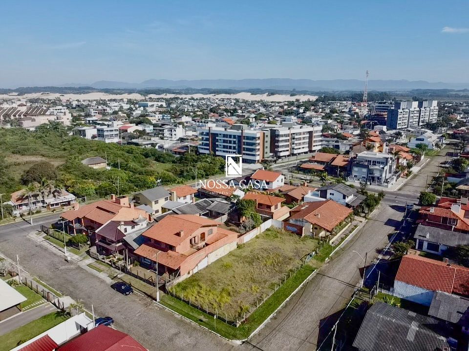 Casa à venda com 3 quartos, 200m² - Foto 28