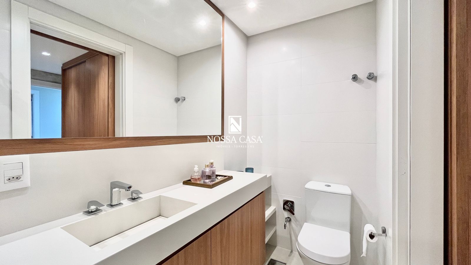 Apartamento à venda com 4 quartos, 220m² - Foto 17