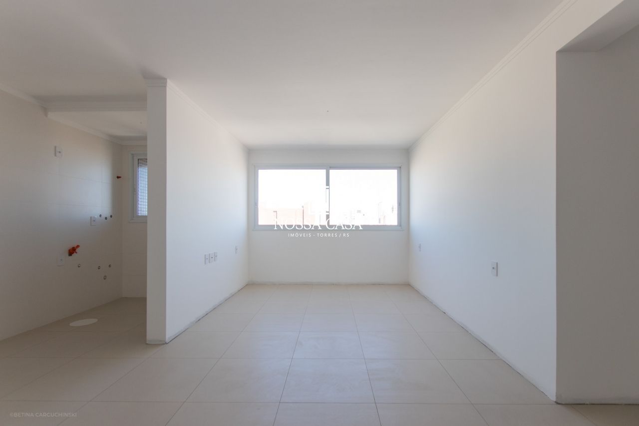 Apartamento à venda com 2 quartos, 75m² - Foto 1