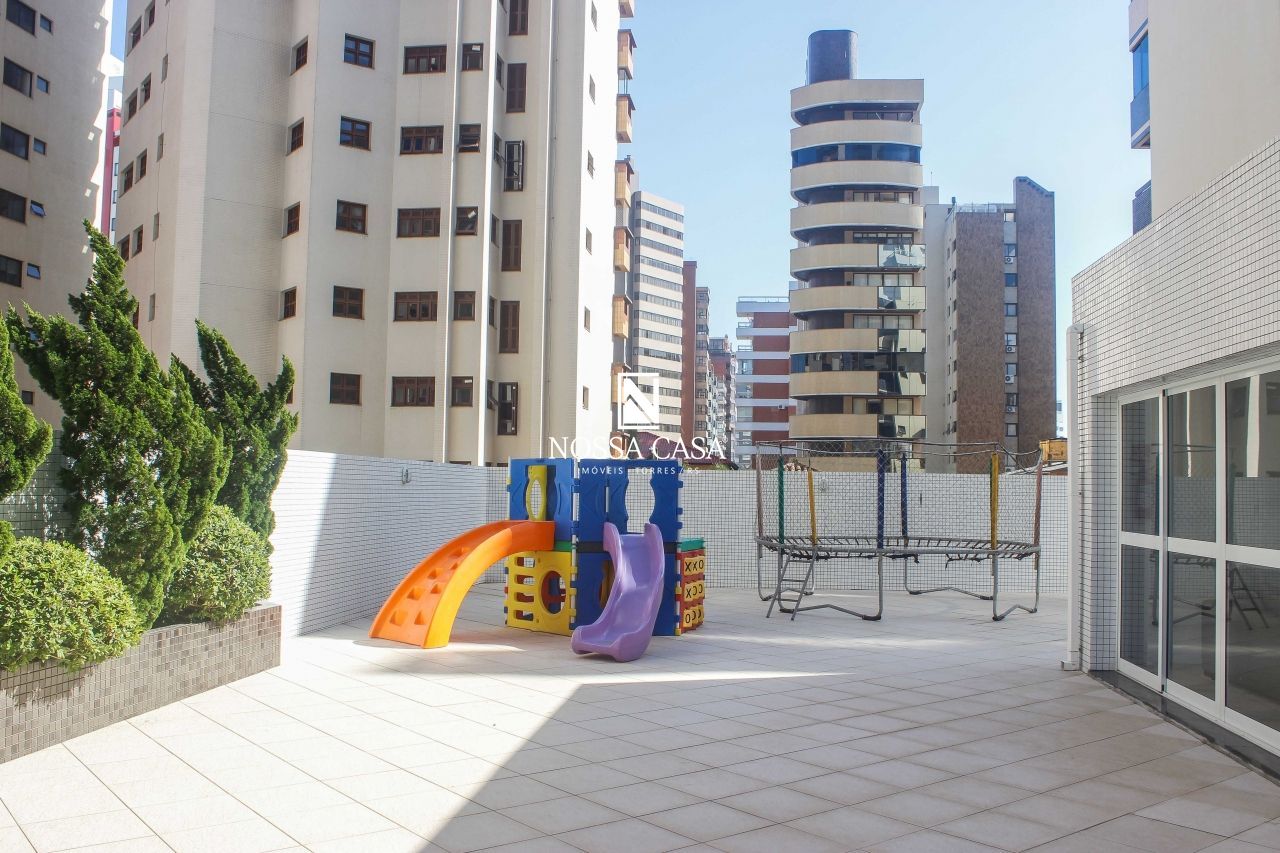 Apartamento à venda com 4 quartos, 232m² - Foto 10