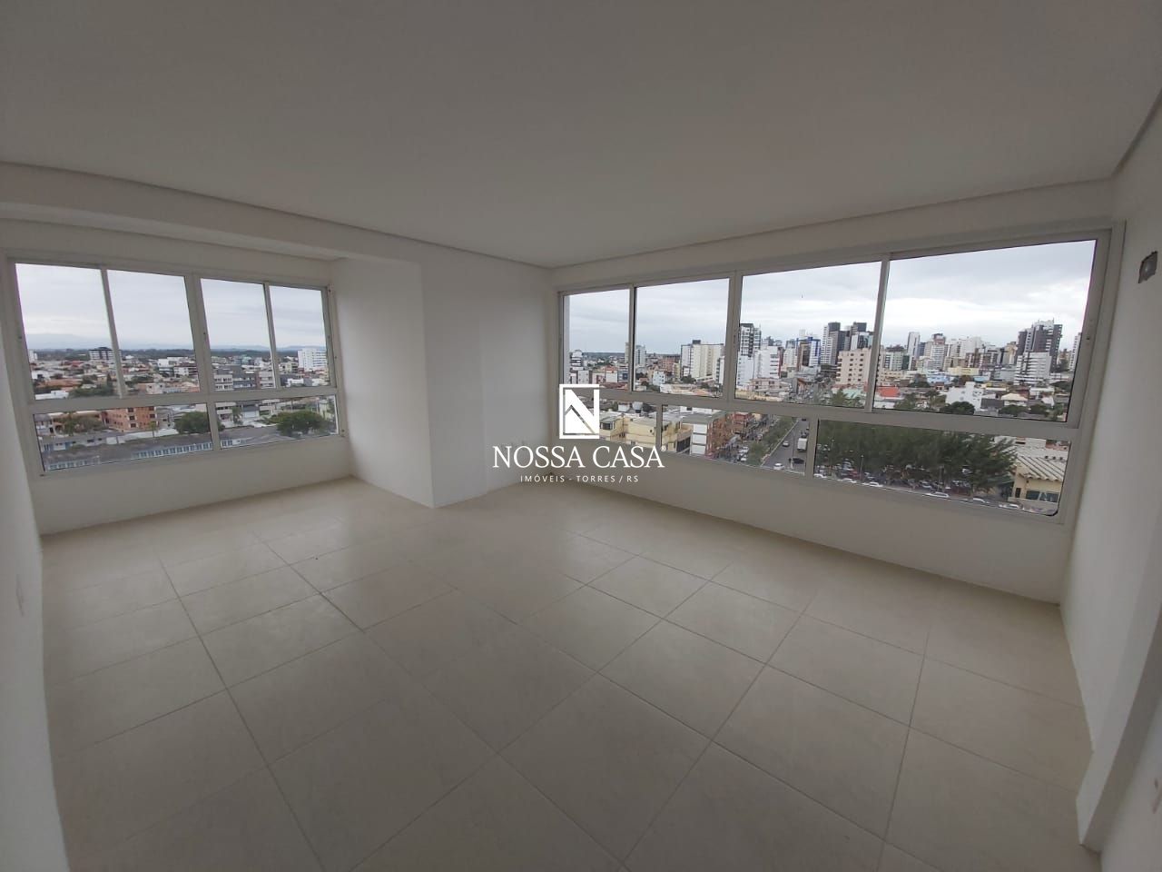 Apartamento à venda com 3 quartos, 170m² - Foto 1