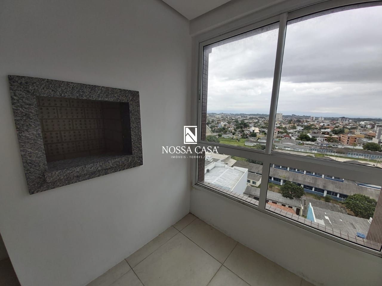 Apartamento à venda com 3 quartos, 170m² - Foto 2