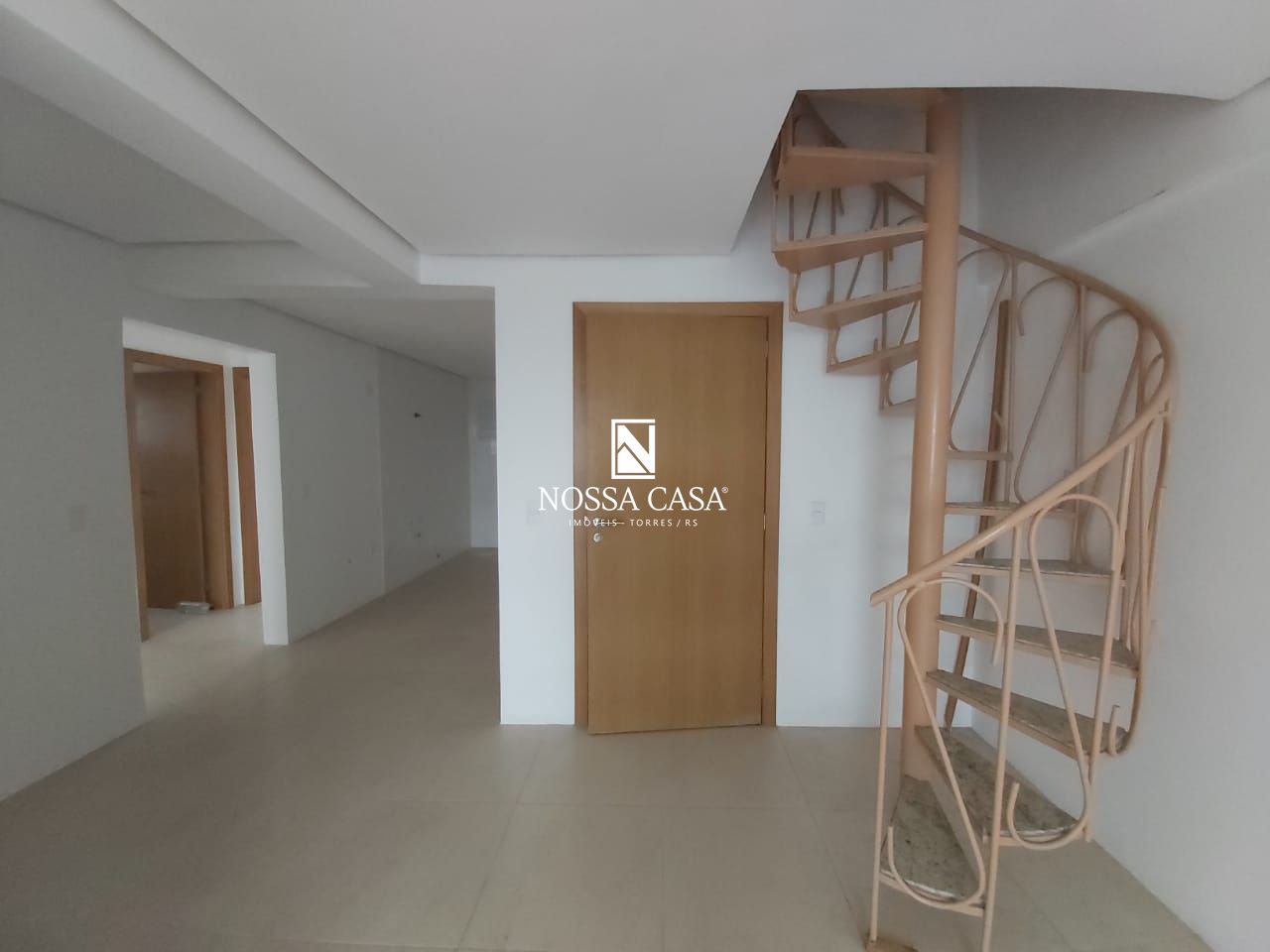 Apartamento à venda com 3 quartos, 170m² - Foto 3