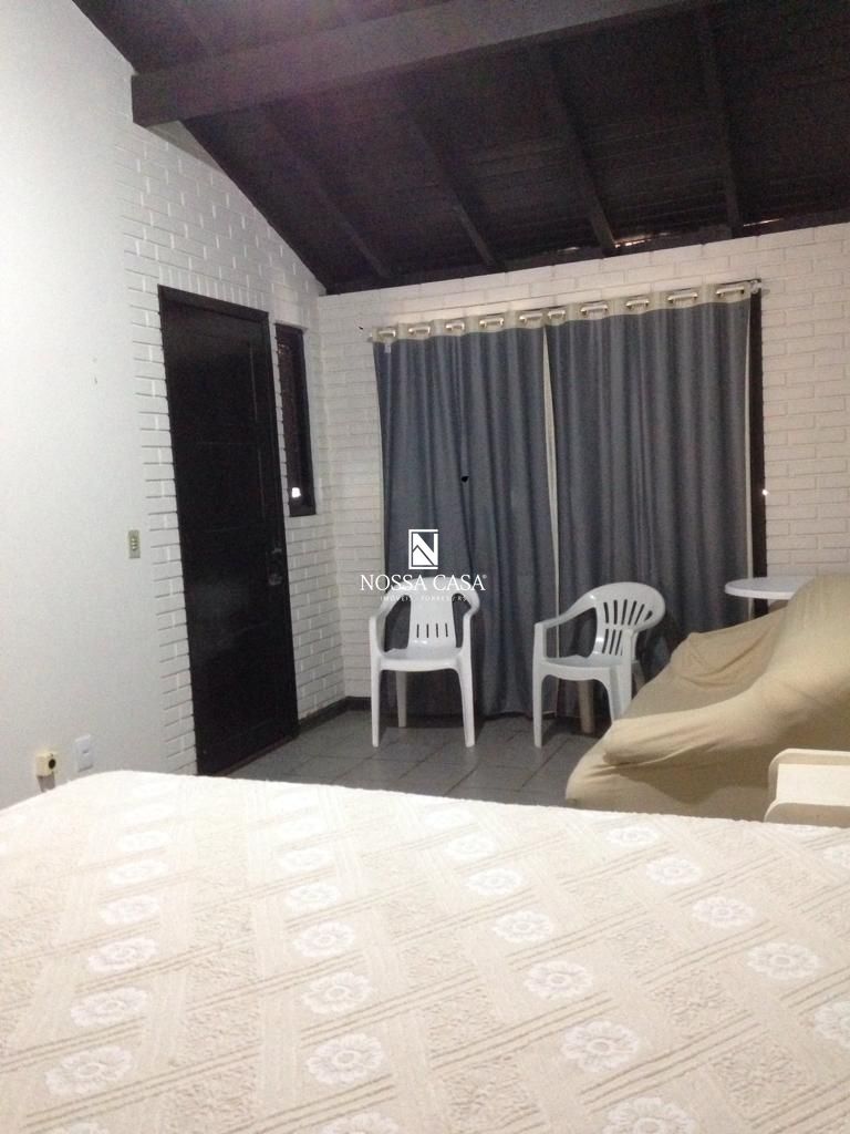 Casa à venda com 3 quartos, 200m² - Foto 13