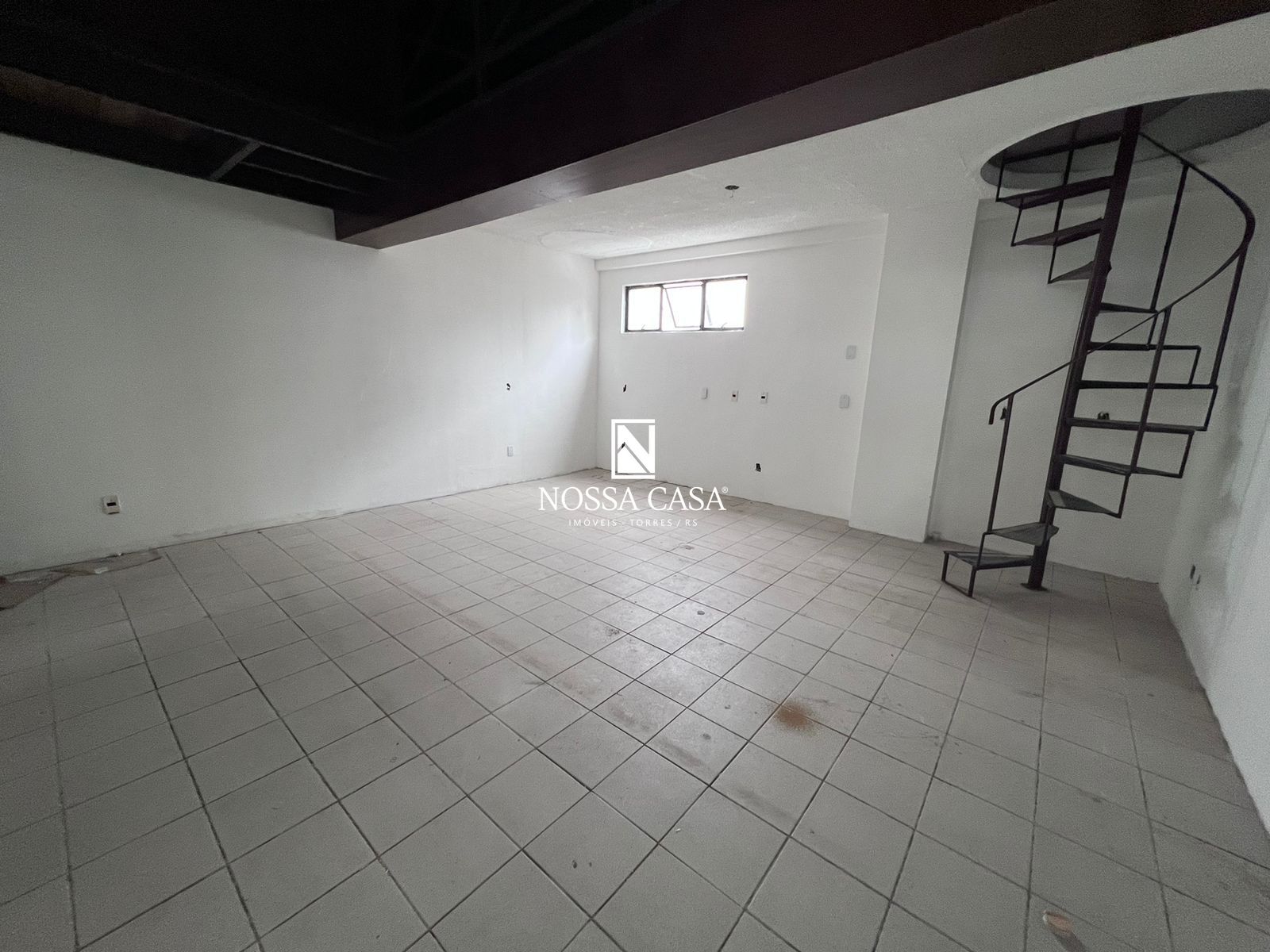 Conjunto Comercial-Sala à venda com 1 quarto, 59m² - Foto 2