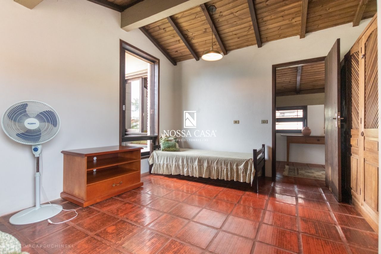 Casa à venda com 3 quartos, 220m² - Foto 20