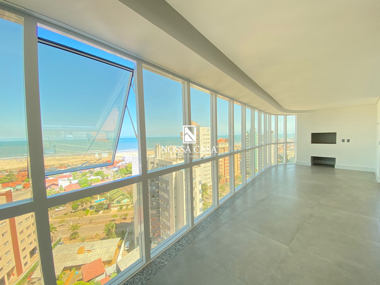 Apartamento à venda com 3 quartos, 132m² - Foto 1