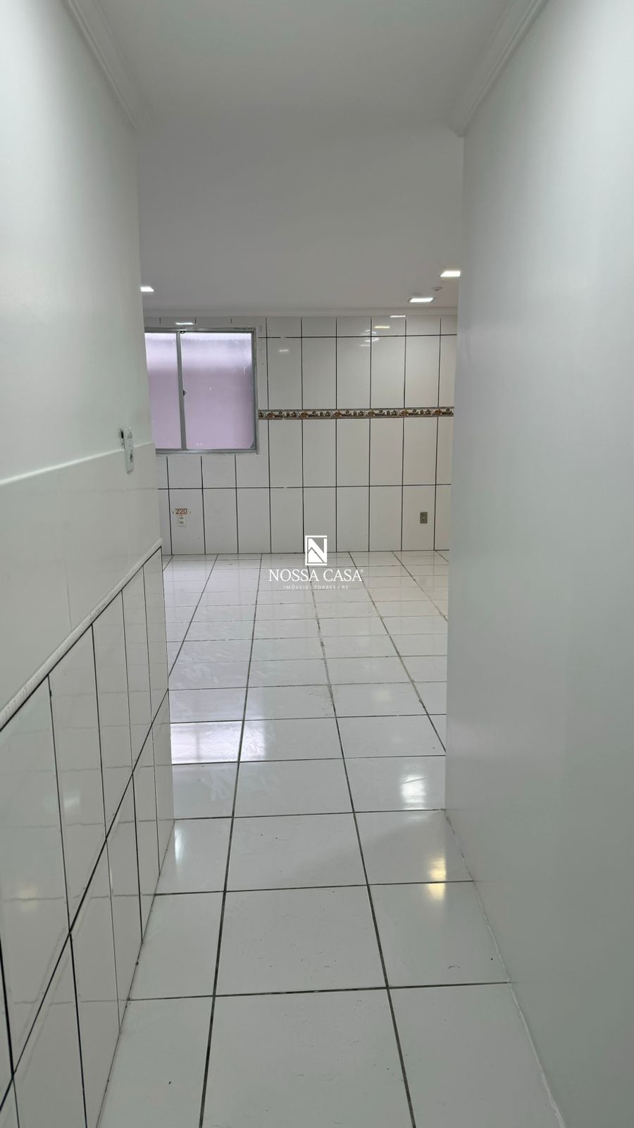 Casa à venda com 3 quartos, 200m² - Foto 18