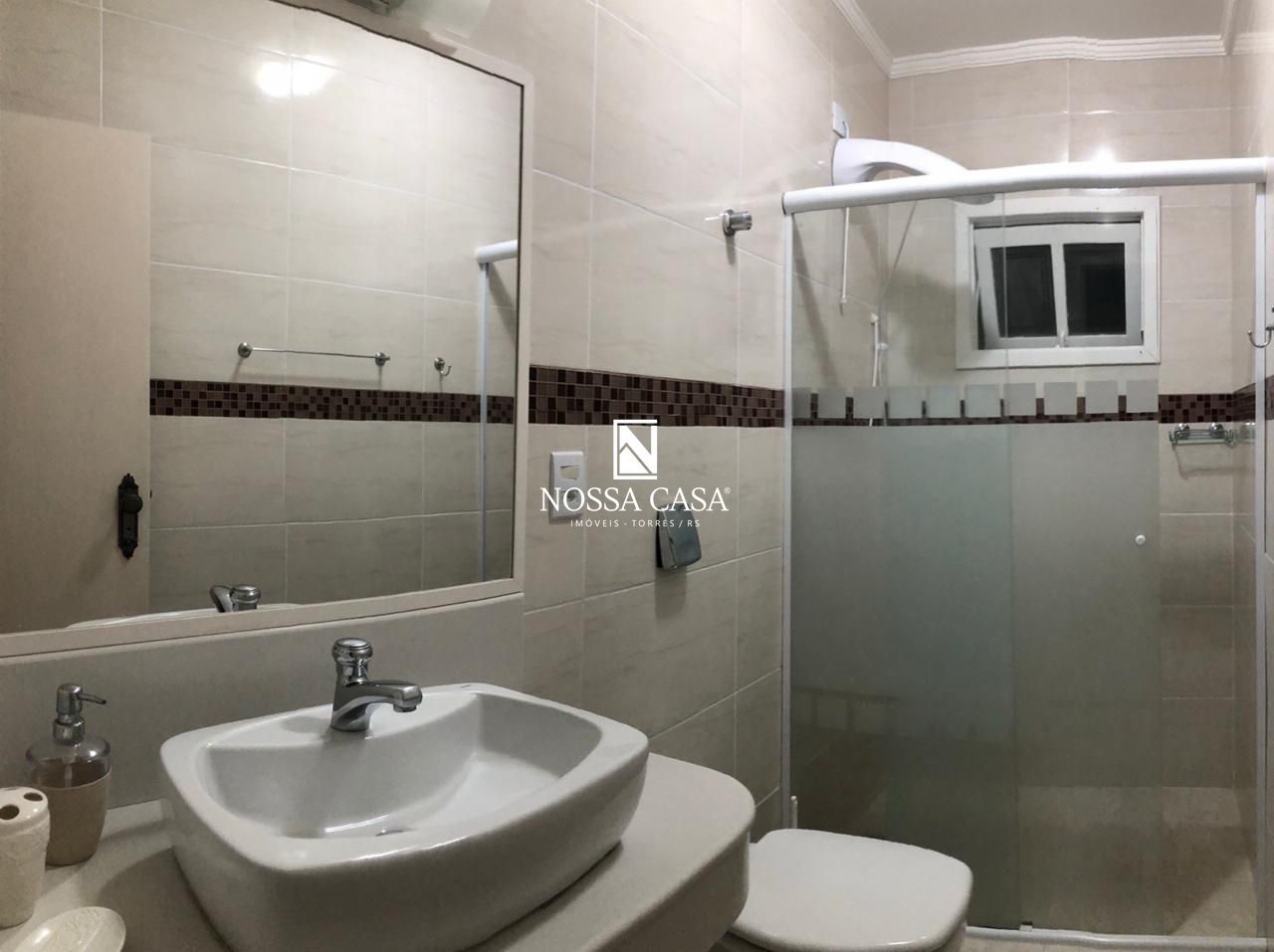 Casa à venda com 7 quartos, 260m² - Foto 17