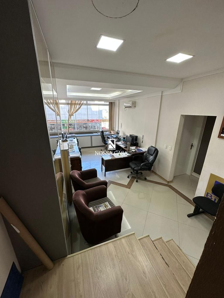 Conjunto Comercial-Sala à venda com 2 quartos, 50m² - Foto 1