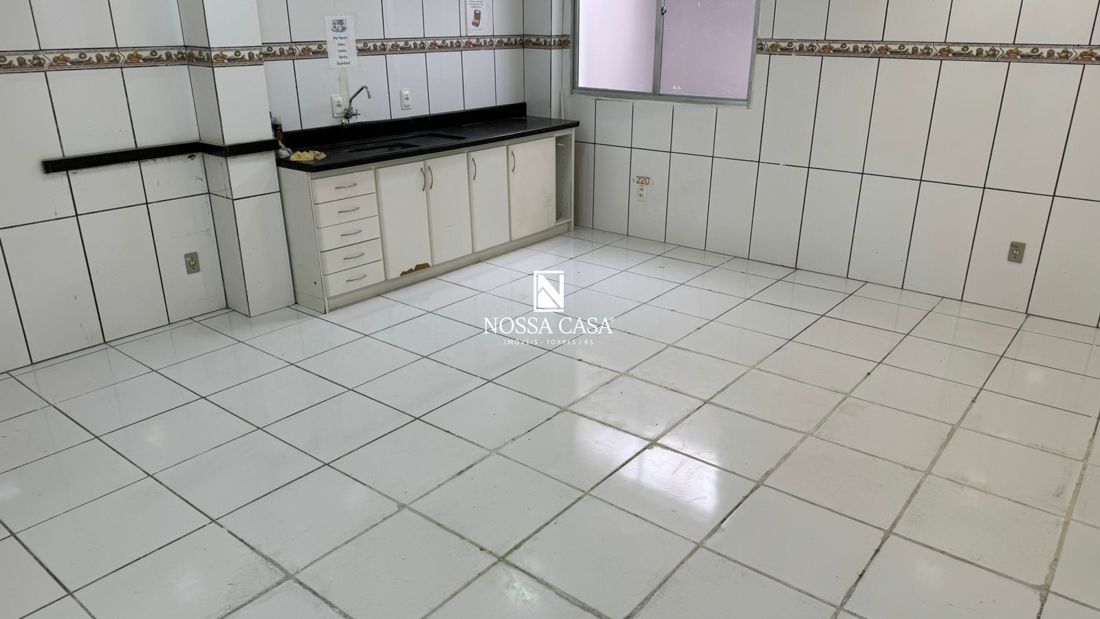 Casa à venda com 3 quartos, 200m² - Foto 27