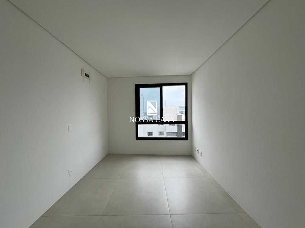 Apartamento à venda com 3 quartos, 106m² - Foto 8