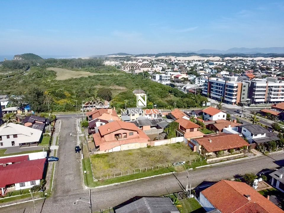 Casa à venda com 3 quartos, 200m² - Foto 27