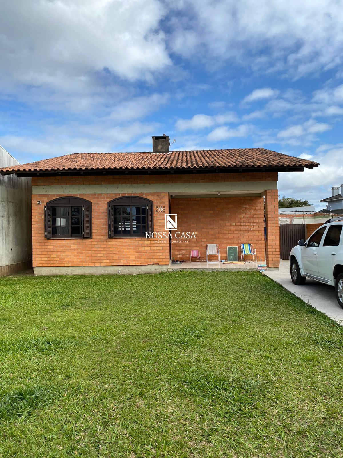 Casa, 4 quartos, 233 m² - Foto 1