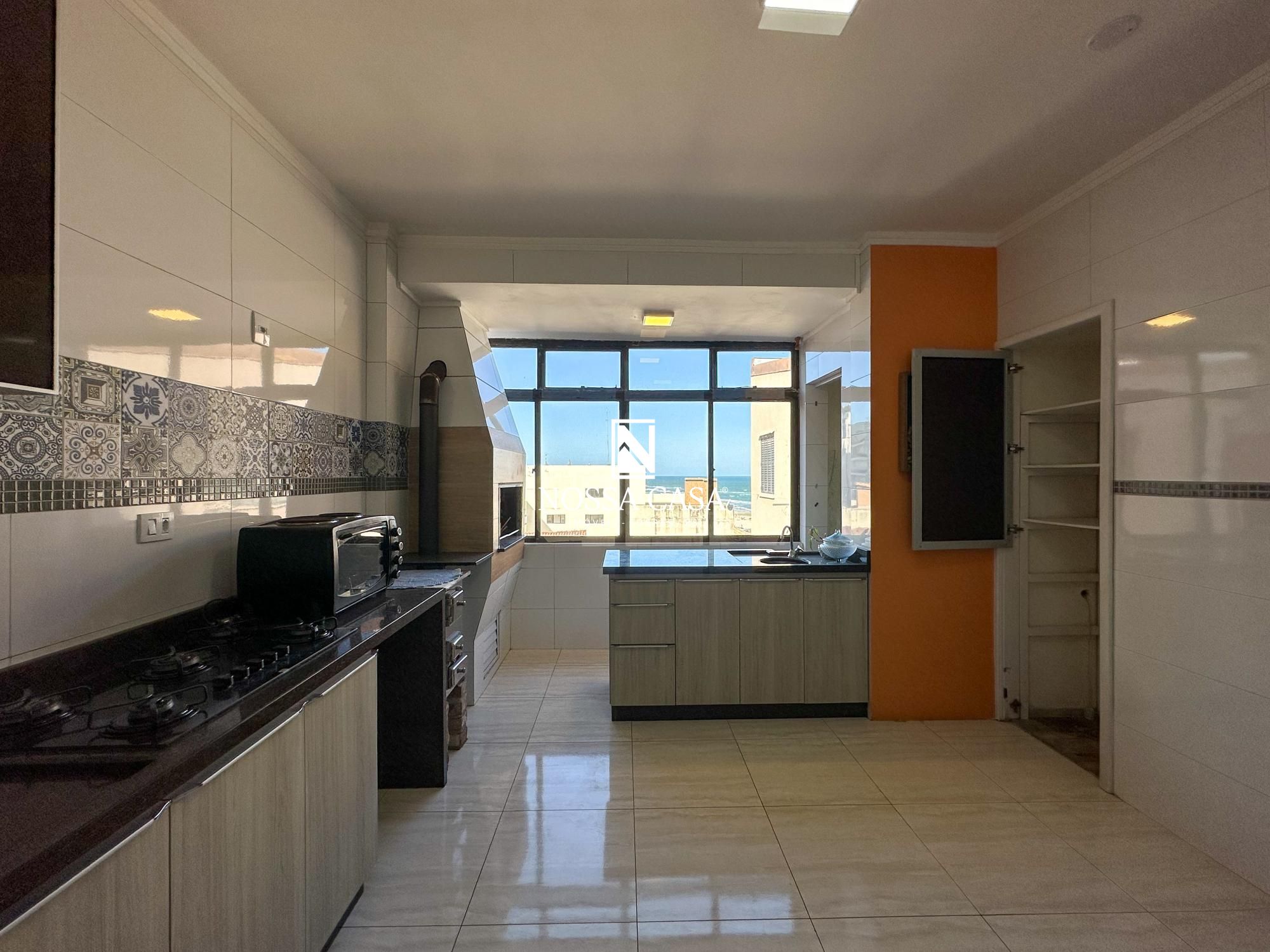 Apartamento à venda com 5 quartos, 195m² - Foto 1