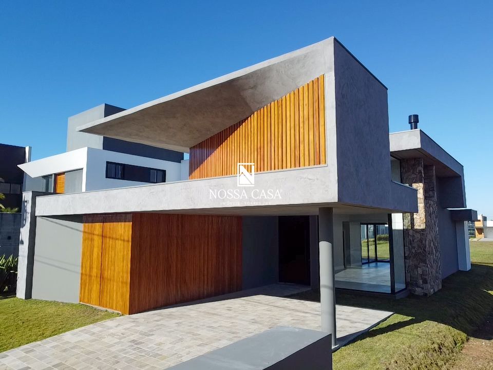 Casa de Condomínio à venda com 3 quartos, 230m² - Foto 1