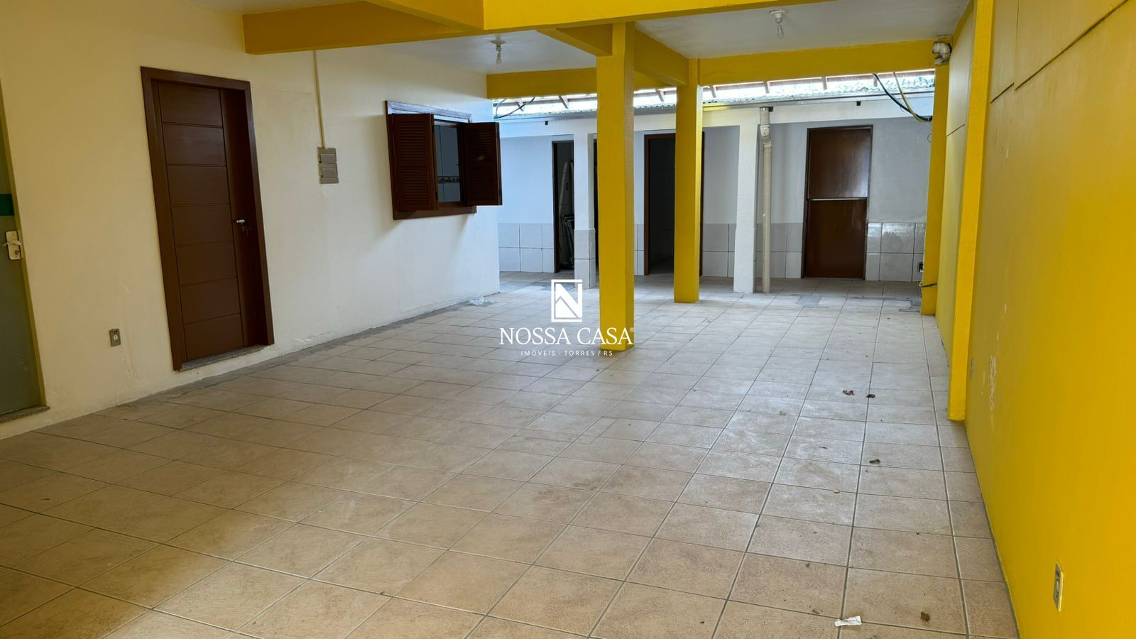 Casa à venda com 3 quartos, 200m² - Foto 4