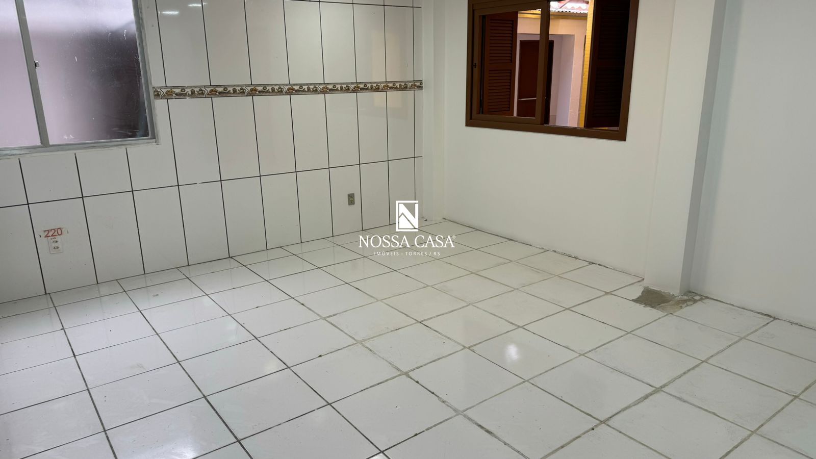 Casa à venda com 3 quartos, 200m² - Foto 22