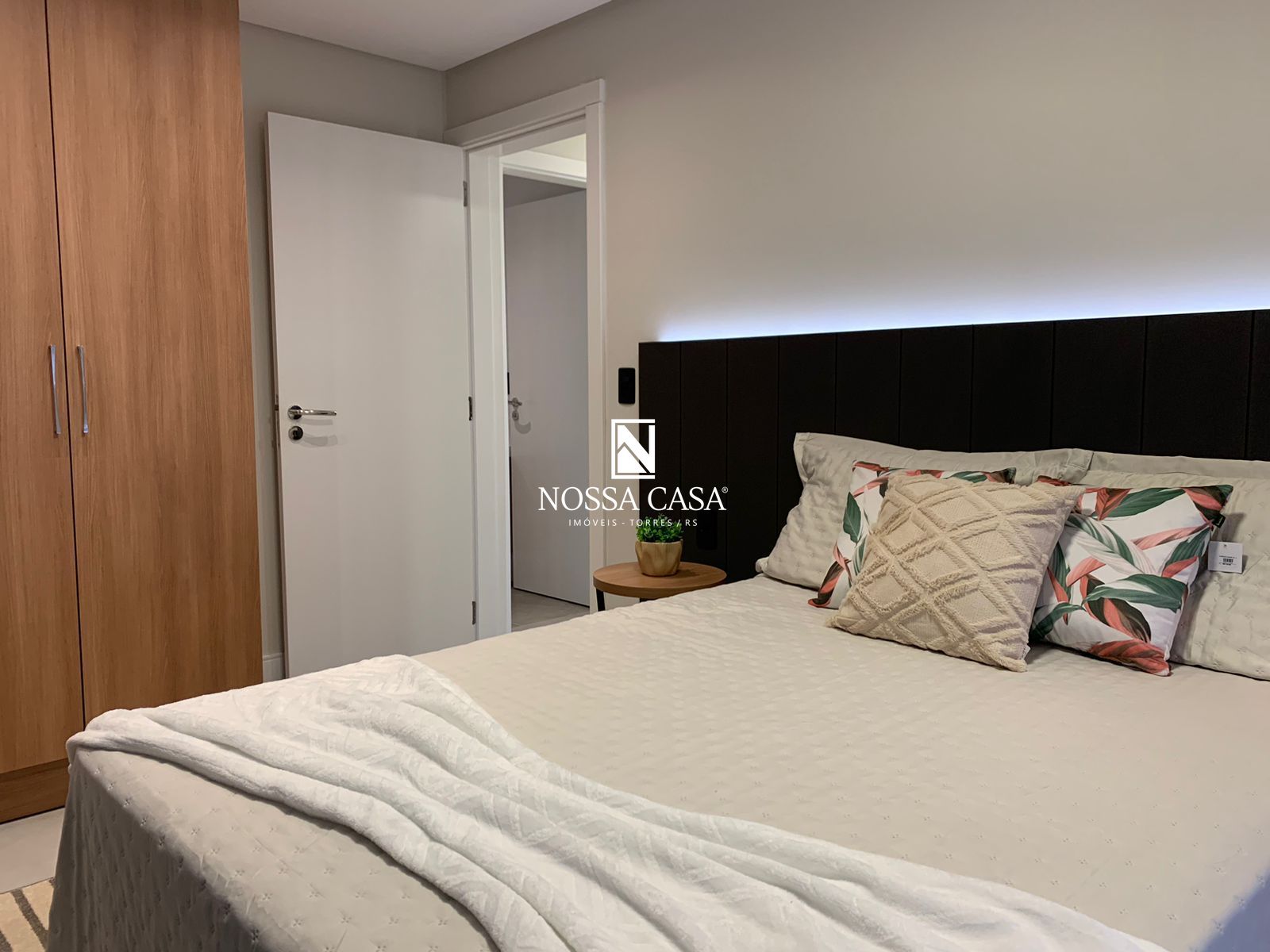 Apartamento à venda com 2 quartos, 60m² - Foto 12