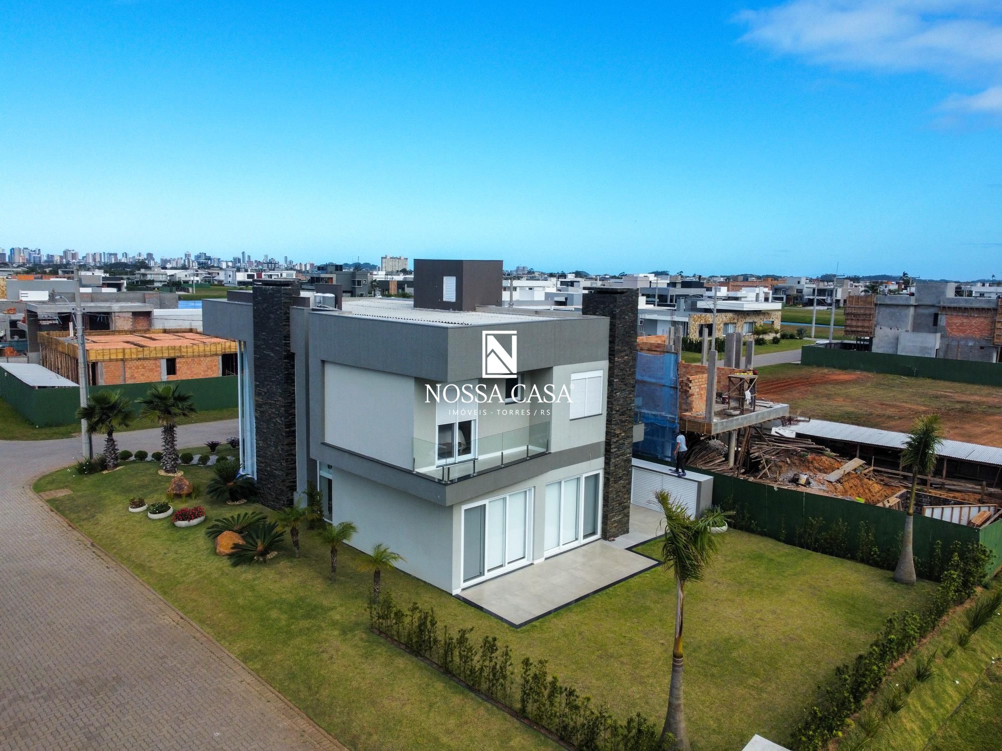 Casa de Condomínio à venda com 4 quartos, 377m² - Foto 61