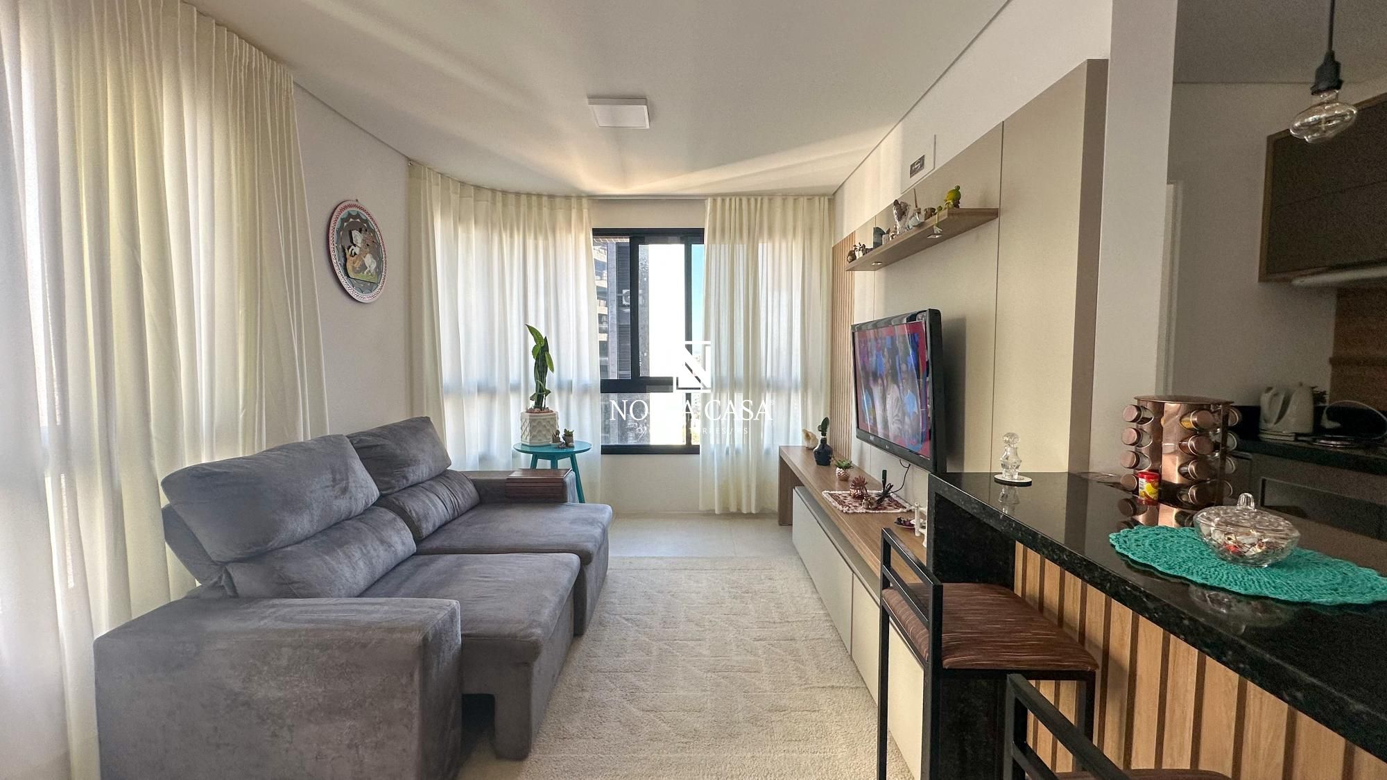 Apartamento à venda com 2 quartos, 84m² - Foto 1