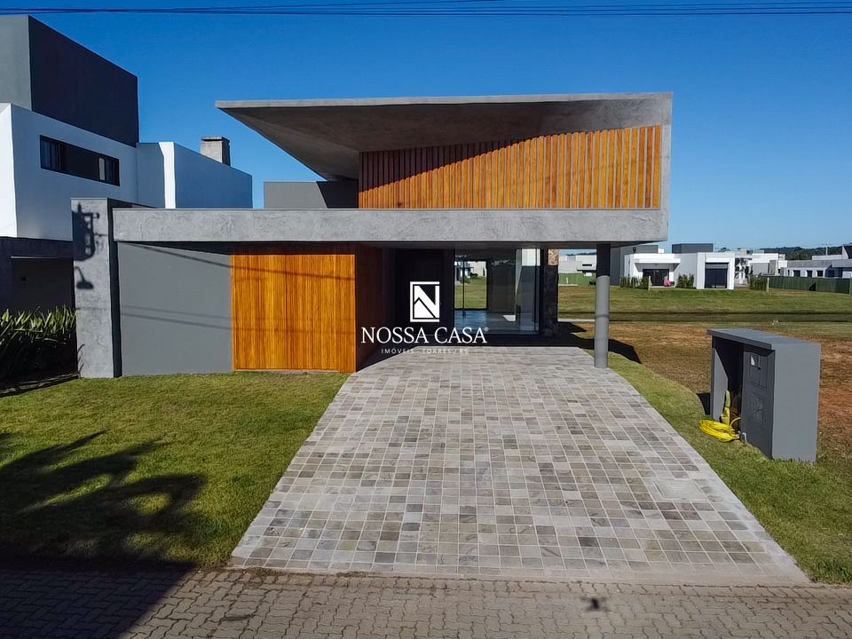 Casa de Condomínio à venda com 3 quartos, 230m² - Foto 3