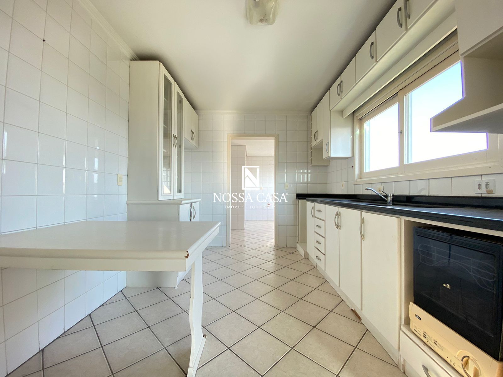 Apartamento à venda com 3 quartos, 160m² - Foto 4