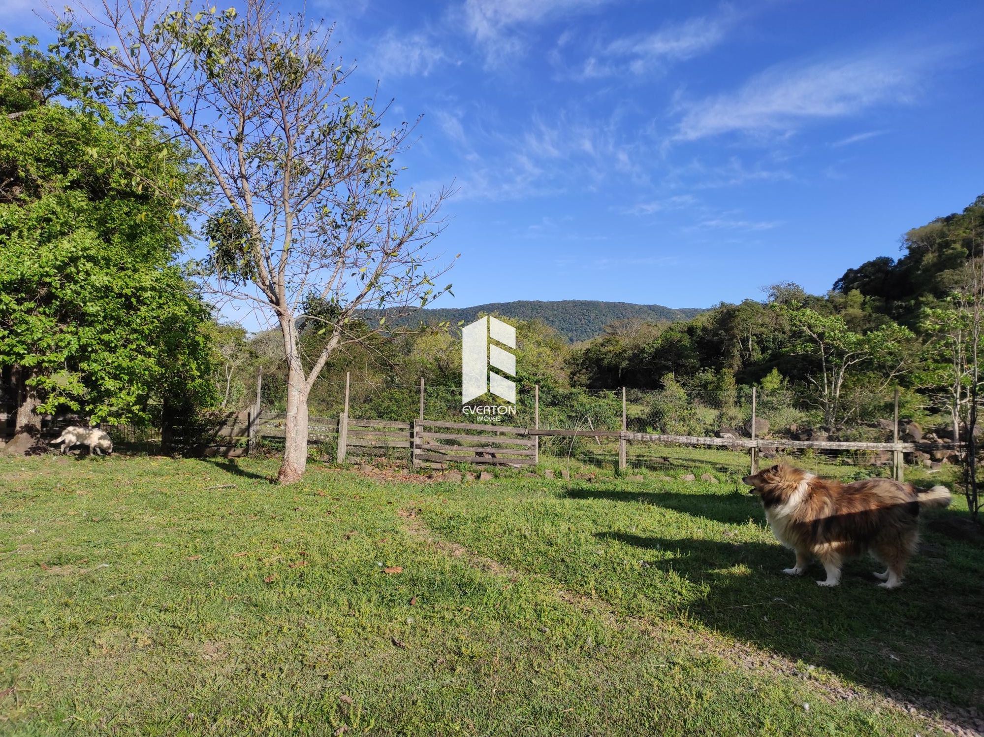 Chácara com 5,5 hectares