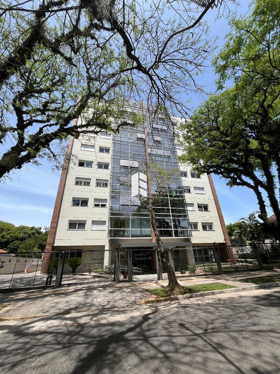 Apartamento de 3 quartos, 104m² no bairro Petrópolis, em Porto Alegre | Eu Corretor