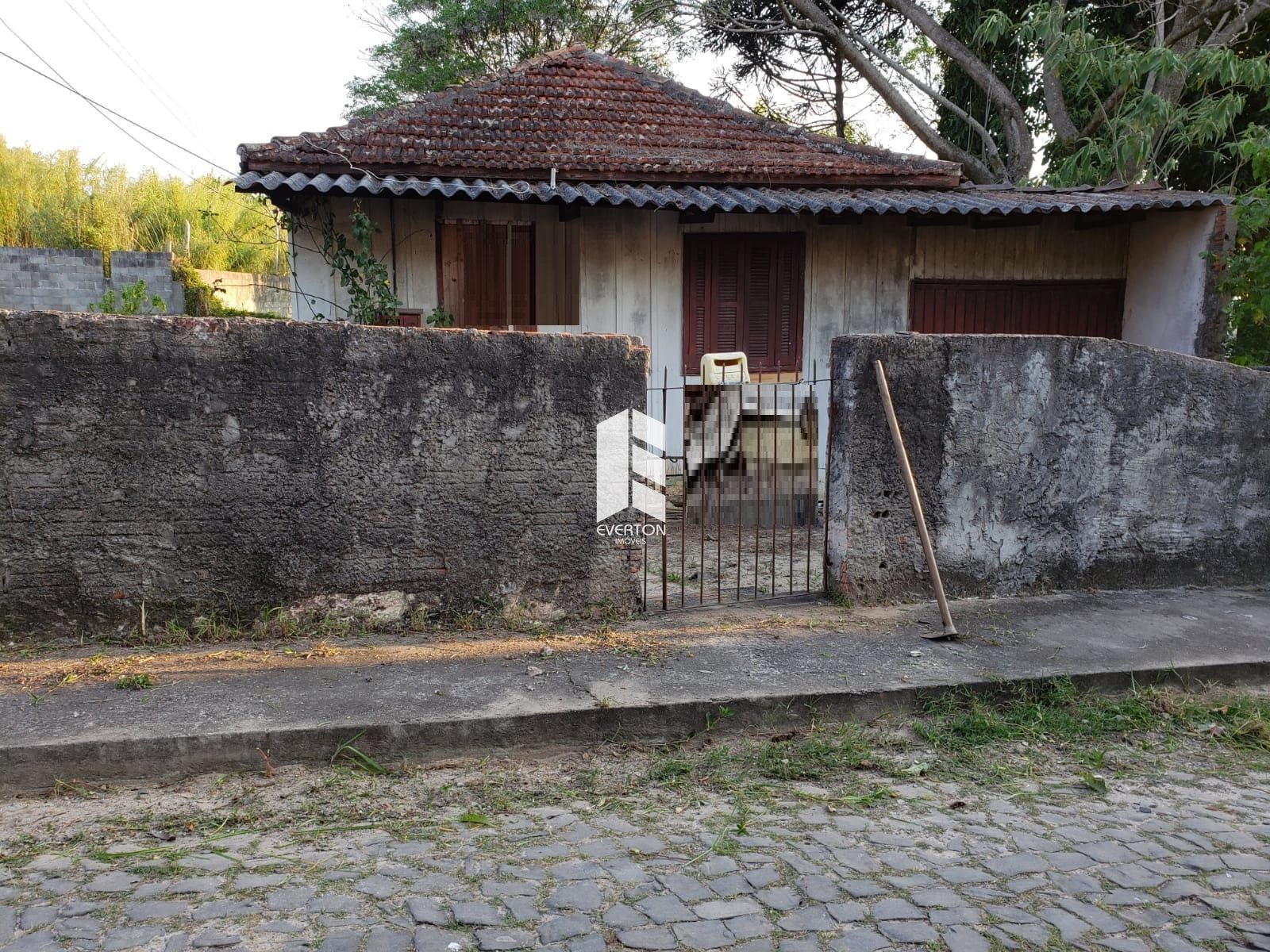 Lote/Terreno de 242m² no bairro Nossa Senhora do Perpétuo Socorro, em Santa Maria | Eu Corretor