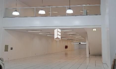 Loja / Salão / Ponto Comercial de 1 quarto, 1034m² no bairro Centro, em Santa Maria | Eu Corretor