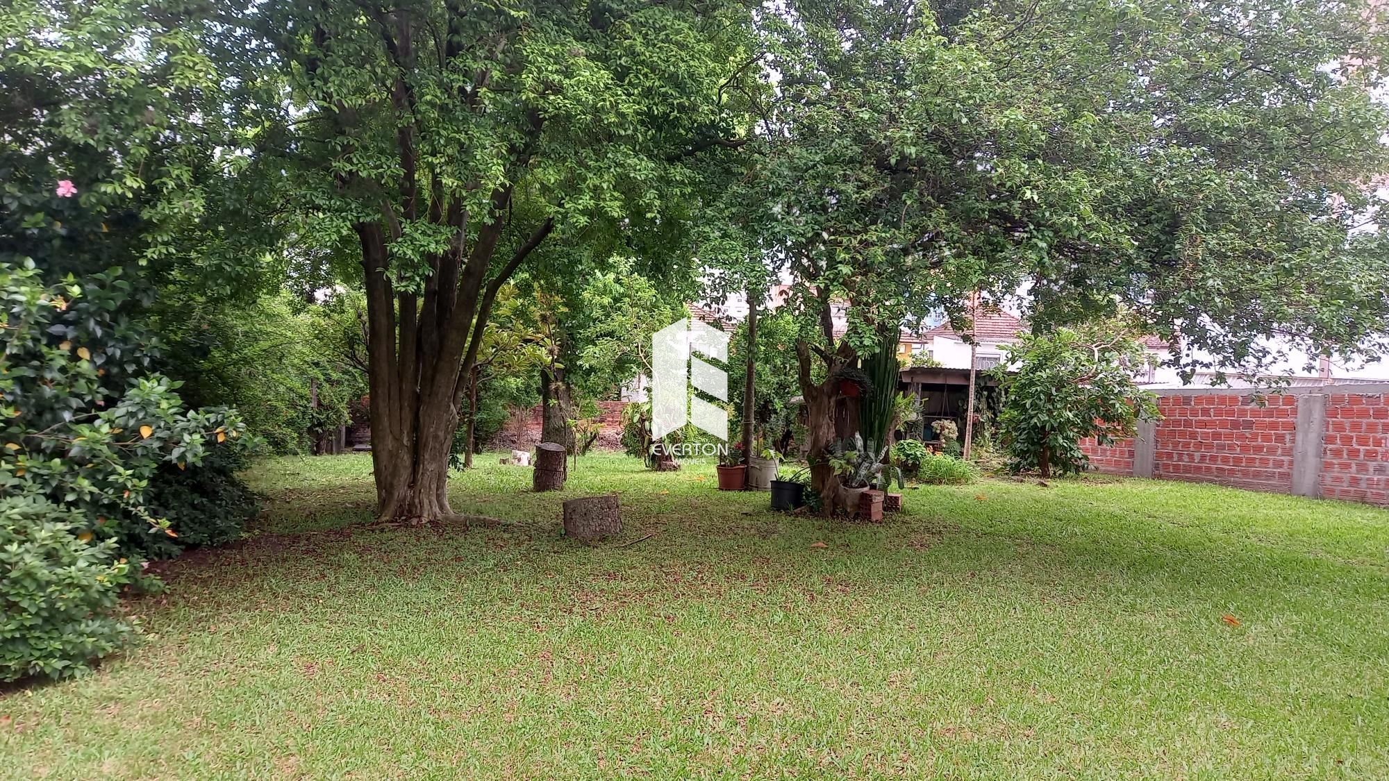 Prédio 5 dormitórios à venda Nossa Senhora de Fátima Santa Maria/RS