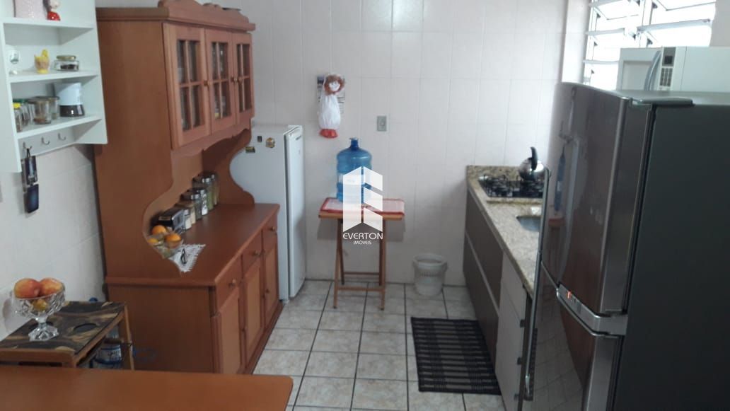 Apartamento de 3 quartos, 174m² no bairro Nossa Senhora de Lourdes, em Santa Maria | Eu Corretor