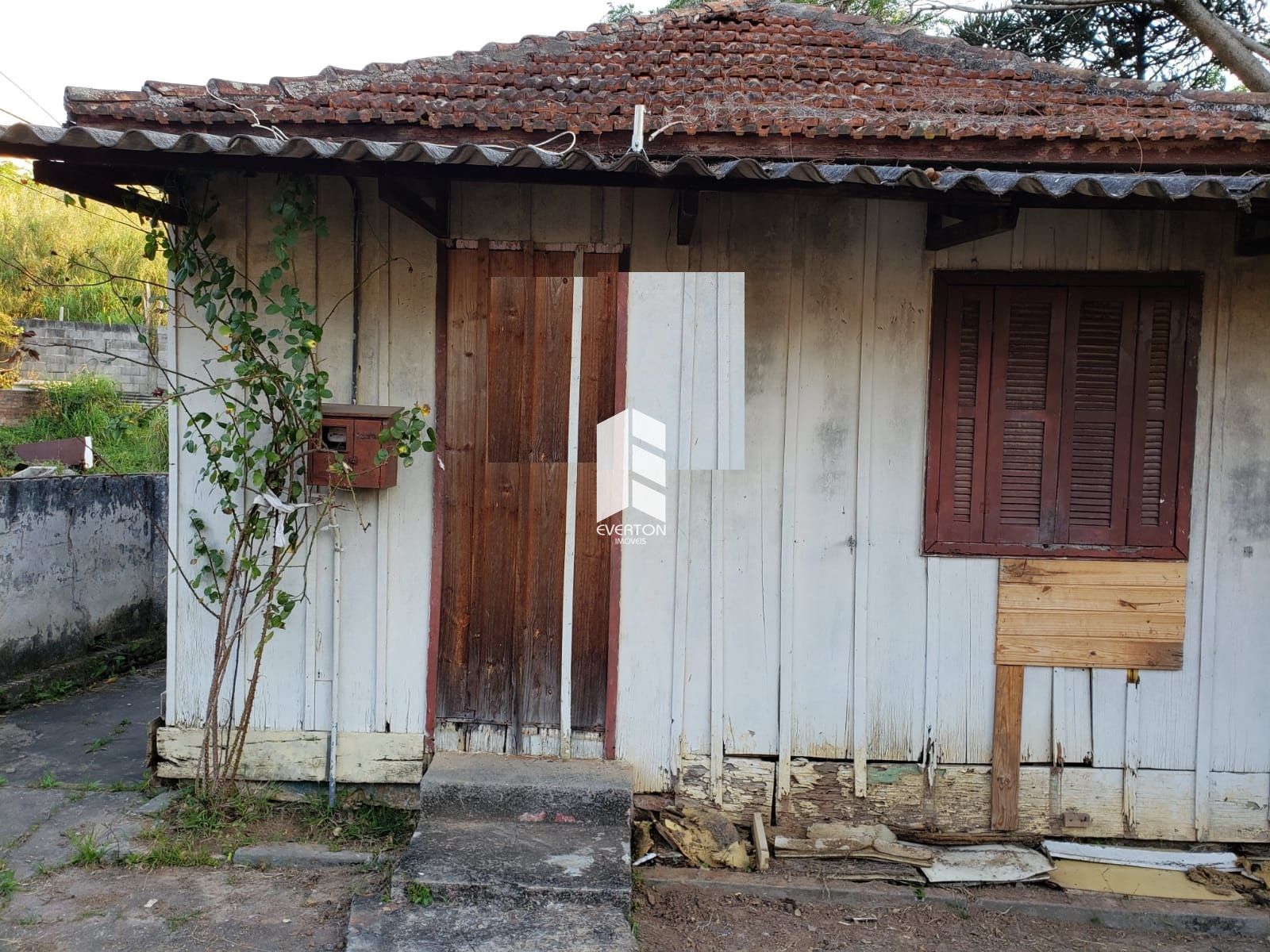 Lote/Terreno de 242m² no bairro Nossa Senhora do Perpétuo Socorro, em Santa Maria | Eu Corretor