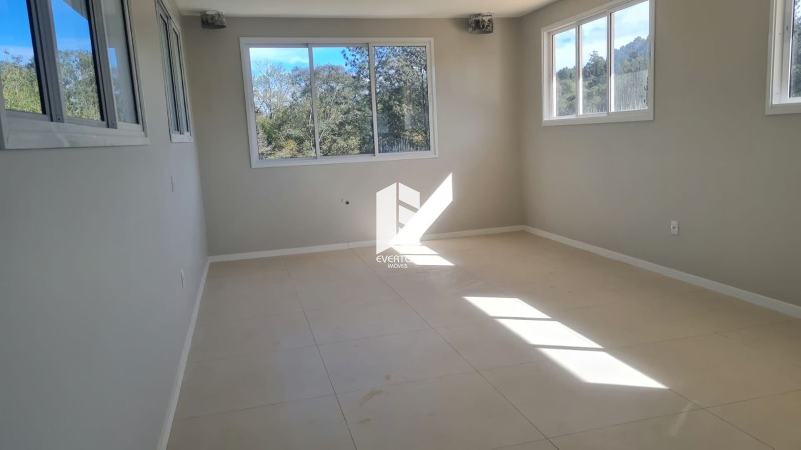 Casa de 3 quartos, 245m² no bairro Centro, em Itaara | Eu Corretor