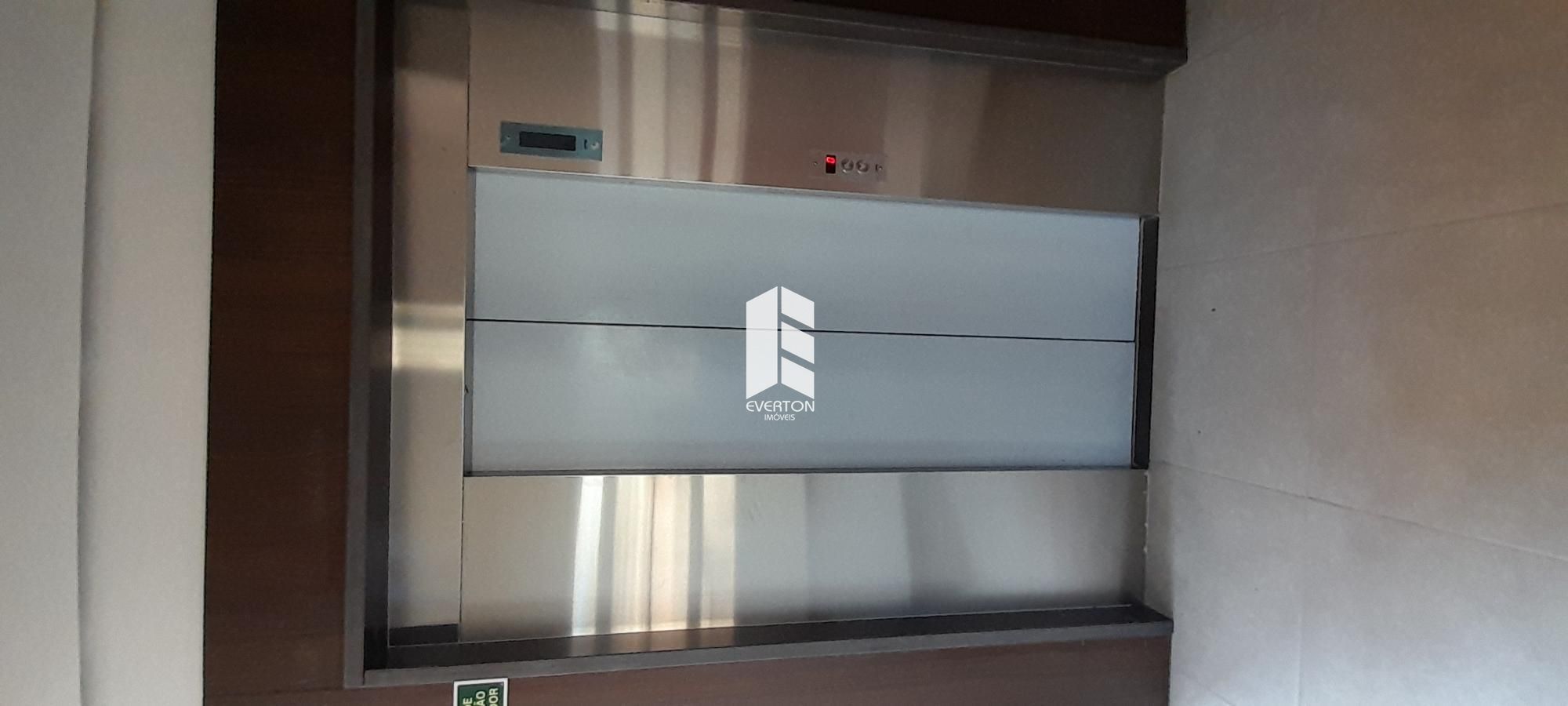 Prédio Inteiro de 14 quartos, 1069m² no bairro Centro, em Santa Maria | Eu Corretor