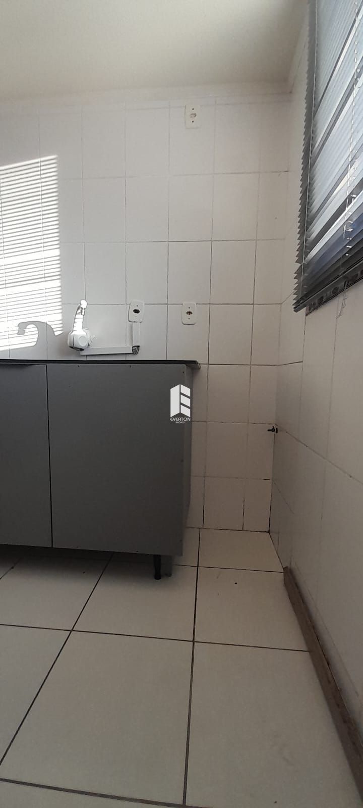 img240409373