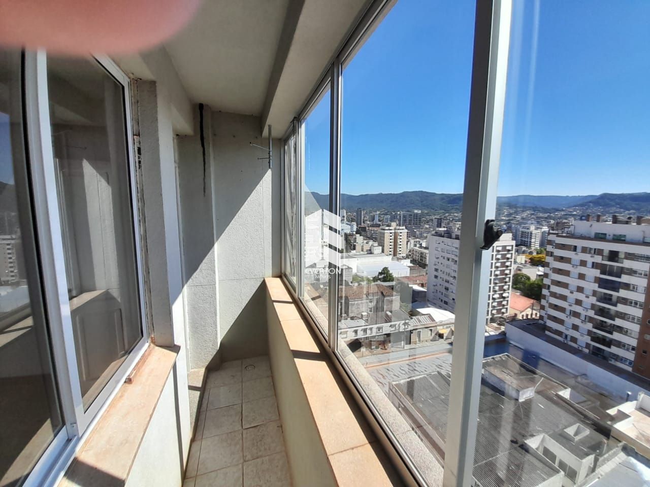 Apartamento de 3 quartos, 107m² no bairro Centro, em Santa Maria | Eu Corretor