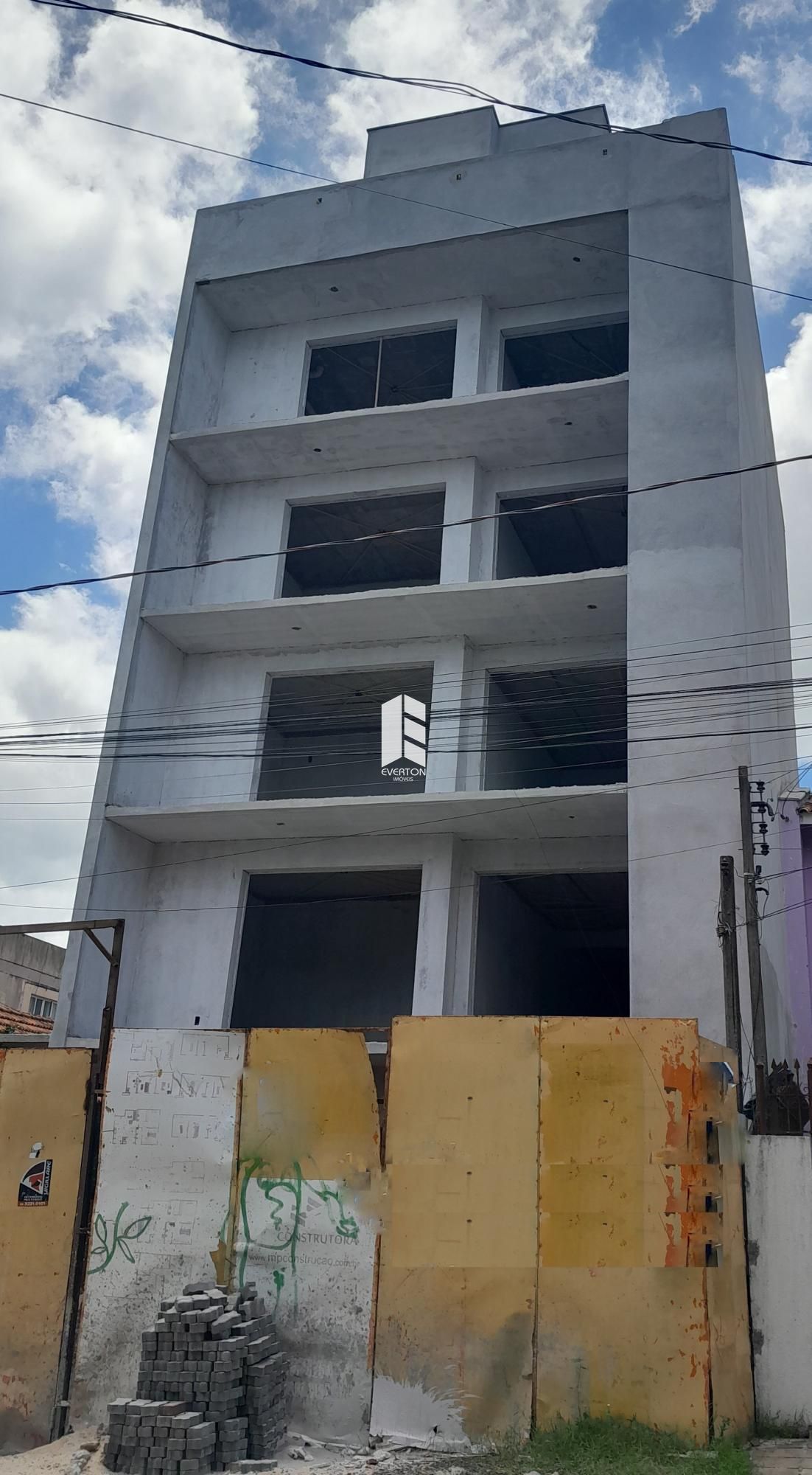 Apartamento de 3 quartos, 96m² no bairro Nossa Senhora Medianeira, em Santa Maria | Eu Corretor