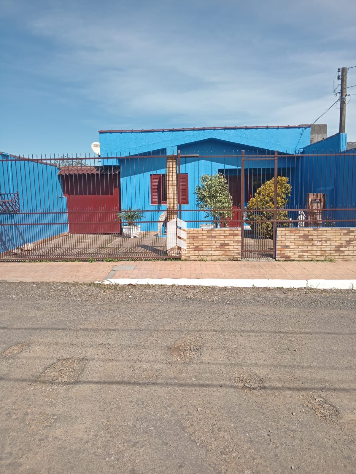 Casa 3 dormitórios à venda Nossa Senhora Medianeira Santa Maria/RS