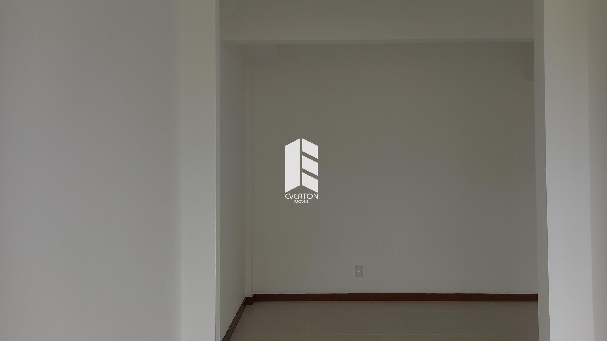 Loja / Salão / Ponto Comercial de 1 quarto, 43m² no bairro Camobi, em Santa Maria | Eu Corretor